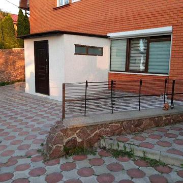 Сдам на длительный период квартиру-студию!