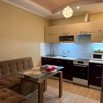 Продам свою 2 комн. Квартиру, в жк Одесский двор ЖК Одесский двор