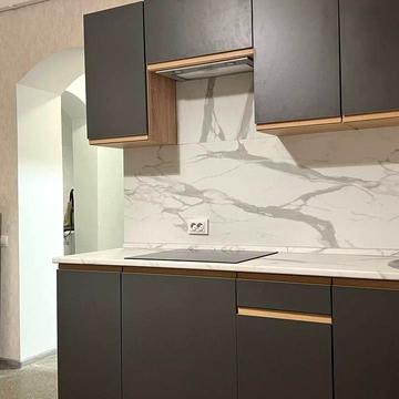 Краматорська вул., 1/21