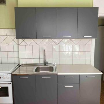 Мілютенка вул., 17