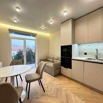 Василя Гаджеги вул., (Будинок 5)