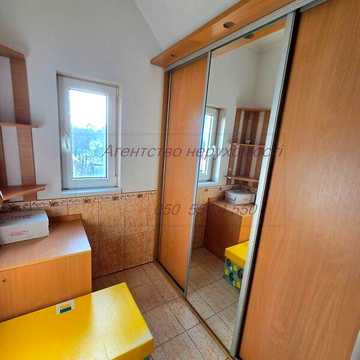 Продаж 3к Дім Миру вулиця