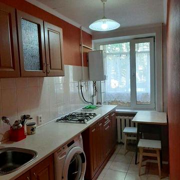 Оренда 1 кім. гост. по вул. Златопольська, Севастопольська площа