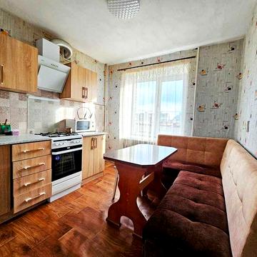 Продається не кутова 1-кімнатна "чешка" в спальному р-ні м.Стрий...