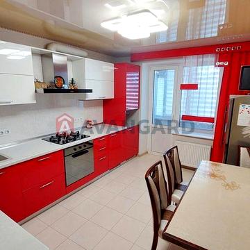 3к.кв 90м.кв Центр.Автоном.отопление.РАЗДЕЛЬНЫЕ комнаты 21000 грн.