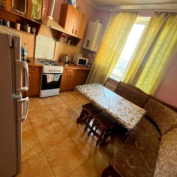 Здається в оренду 1-но кімнатна квартира в центрі міста