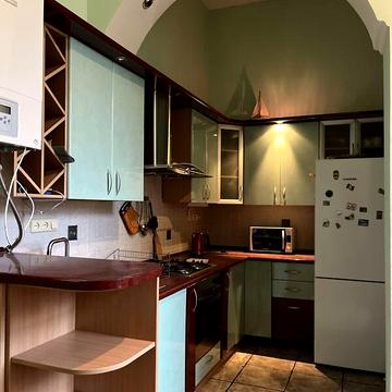 Продаж 2к Квартира Леонтовича вулиця