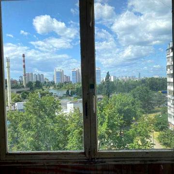 Здолбунівська вул., 9