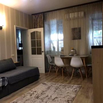 Сдам 2 ком. кв.+ гостиная, АГВ/ГАЗ, ул. Б. Хмельницкого/Мясоедовская