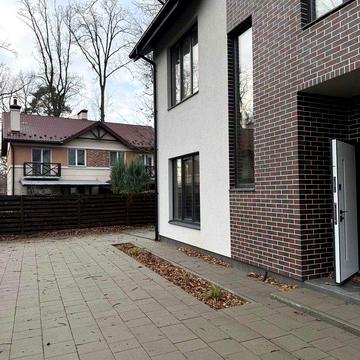 ЦЕГЛЯНИЙ дуплекс в Бучі центр, ЯКІСНИЙ, будувався не для продажу