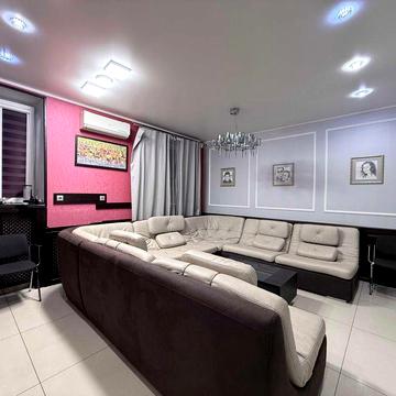 Продам 4-х ком. квартиру, Нагорный район (404627)