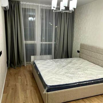 Дніпровська набережна вул., 15-Ж