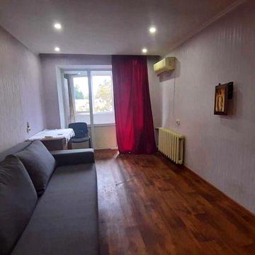 Фонтан, Середньофонтанська  вул/ пр.Лесі Українки