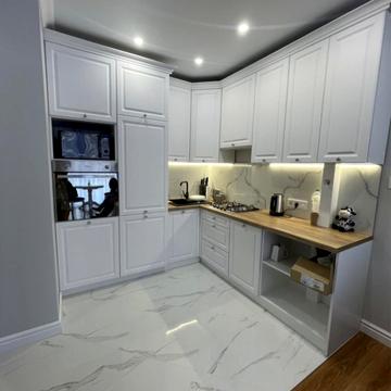 Левка Лукяненка вул. (Василя Жуковського), 20