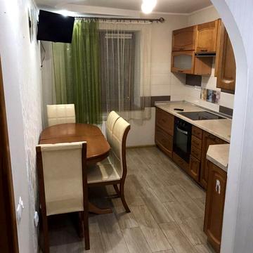 Героїв просп., 31