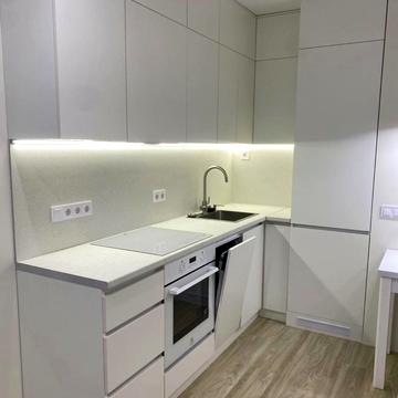 Салютна вул., 2к3