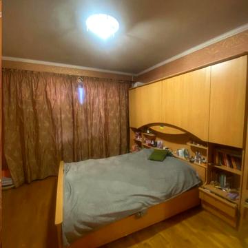 Михайла Гришка вул., 8