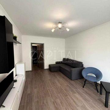 Продаж  Квартира Максимовича Михайла Голосієво Київ  ЖК Амурський ЖК Амурский