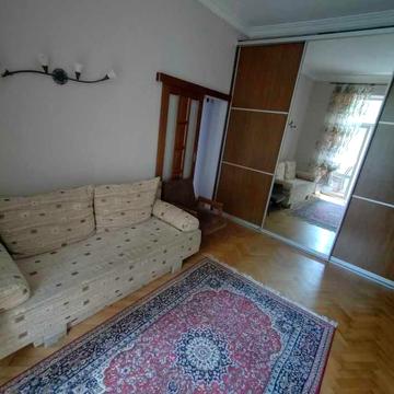 Оренда 2-к квартири на вул. Велика Васильківська