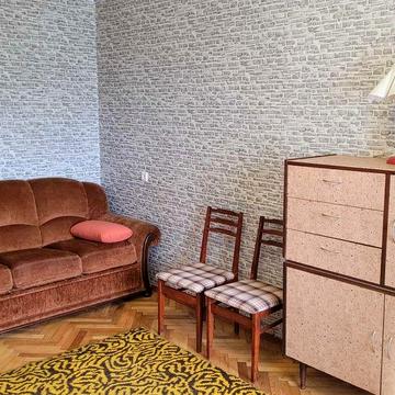 Дністровська 19, НАУ, ТРЦ "Більшовик" метро Шулявська