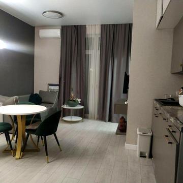 Оренда, Університетська 17а,Лобановського, 1 кім. 40 кВ.м 20000 грн