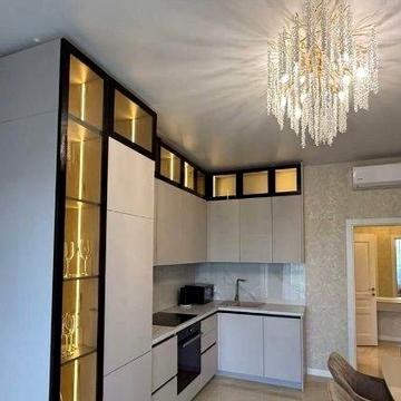 Чудова евротрьошка,ЖК Варшавський,генератор на все, 70кв