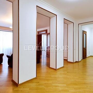 Паторжинського вул., 14