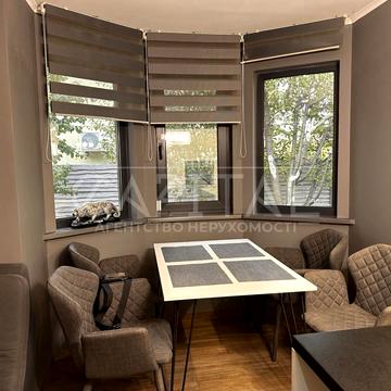 Фізкультурна вул.