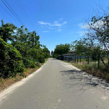 Будинок біля води в селі Лютіж, Київська обл. Велика ділянка 15 соток