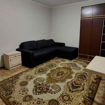 Полярна вул., 8-Е