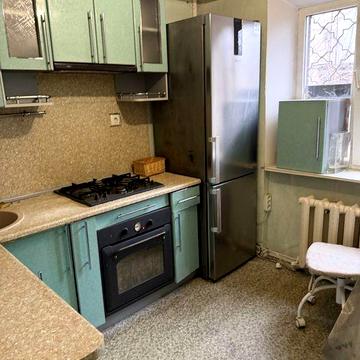 3 кім на проспекті Шевченко ріг Романа Кармена.