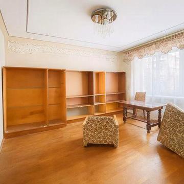 4-кімнатна квартира, 75,4 м² — вул. Самбірська, 76, м. Дрогобич