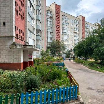 3 кім ЦЕНТР,80 м, Пʼятницька 49 р-н Цума