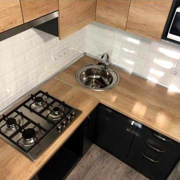 Продам 2к кв Новые Дома. Метро Дворец Спорта. 2й\5ти. Стадионный пр-д