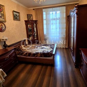 Велика Васильківська вул. (Червоноармійська), 42