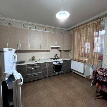 Продам 2 к кв на Свободи новобудова