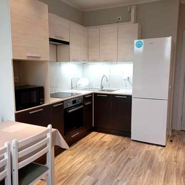 Наддніпрянське шосе, 2а