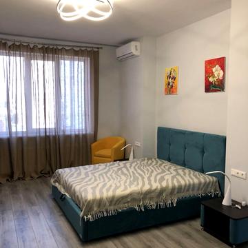 Кирило-Мефодіївська вул., 2