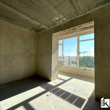 Двокімнатна квартира 56 м у центрі! Зручний 3 поверх, сонячна і тепла