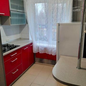 Затишна малосімейна квартира на ж/м Червоний Камінь