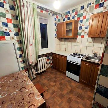 2к з окремими кімнатами по пр.Науки 16А, м.Деміївська (7хв)