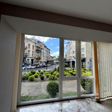 Продаж 3км квартири в центрі по вул. Вагилевича