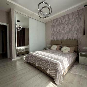 Сдам евротрешку. Аркадия. Парк Победы