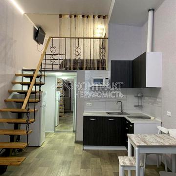 Сдам в аренду 2-уровн. квартиру гостинку Парковый Квартал метро центр