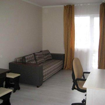 Оренда квартири-студії  на Осокорках (м. Славутич - 10 хв. маршруткою)