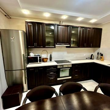 Святошинська вул., 27Г-1