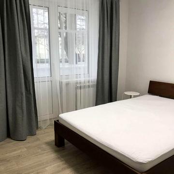 Європейського Союзу просп. (Правди), 88-А