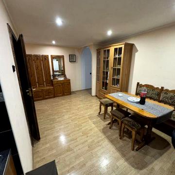 Здам трикімнатну квартиру в Центрі