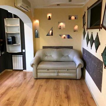 Литовський просп. (Мінський), 10-А