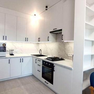 ЕКСКЛЮЗИВ! Квартира з стильним ремонтом!